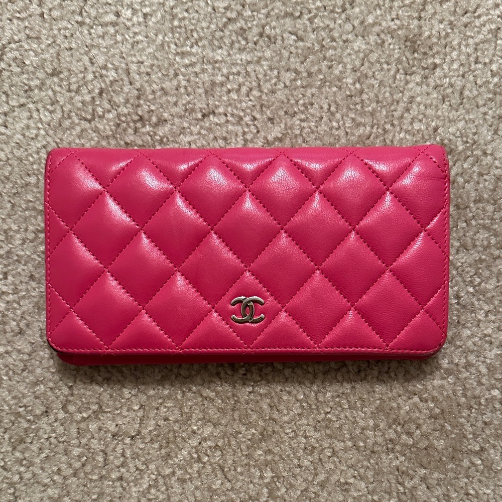 CHANEL Fuchsia Quilted Wallet